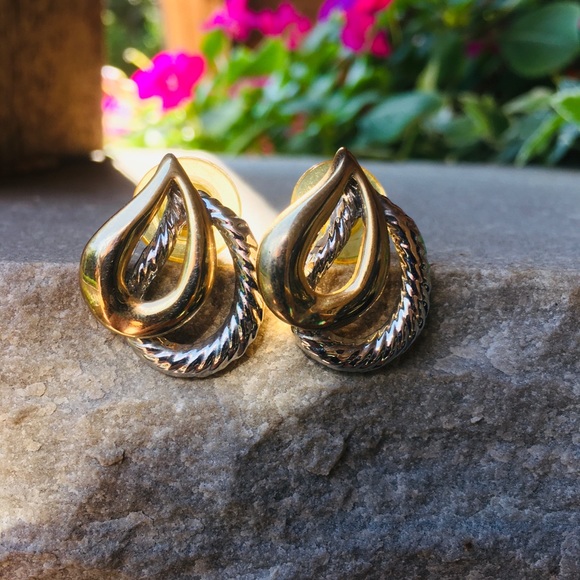 Gold & silver teardrop earrings! - Picture 1 of 3